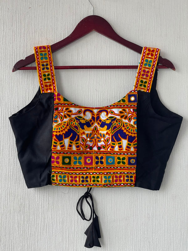 Starp Sleeveless Cotton Blend Kutchi Gamthi Work Blouse