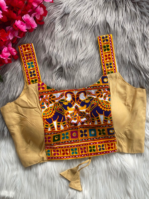 Starp Sleeveless Cotton Blend Kutchi Gamthi Work Blouse