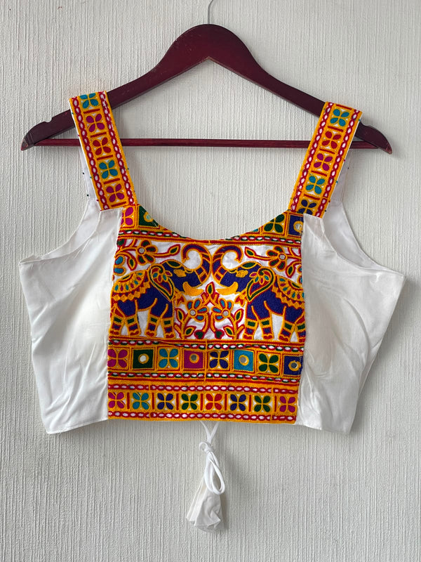 Starp Sleeveless Cotton Blend Kutchi Gamthi Work Blouse